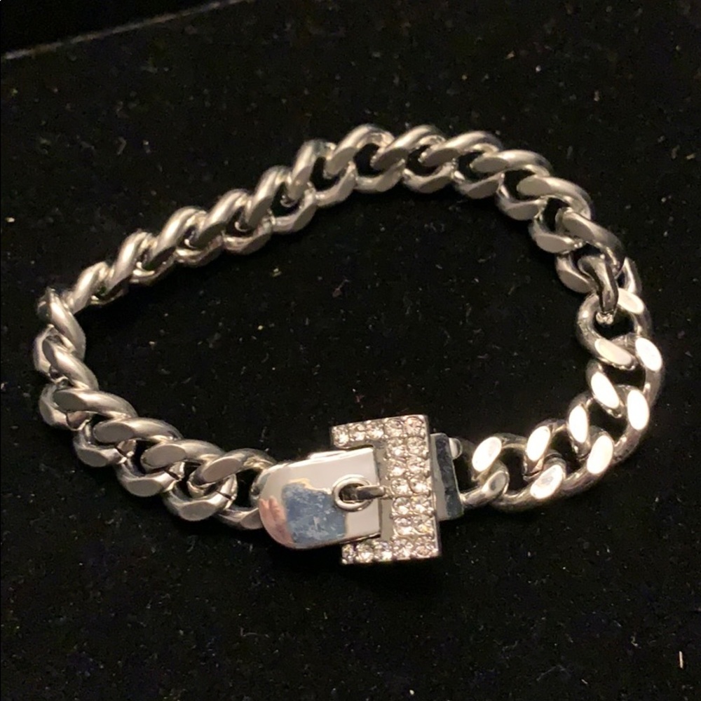 Buckle bracelet